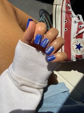 Red Aspen Cats Eye Blue Acrylic Press-On Nails - Women Makeup Press-On Nails